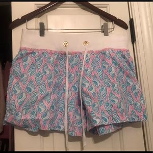 Lilly Pulitzer A Little Tipsy Shorts M Shells Pink
